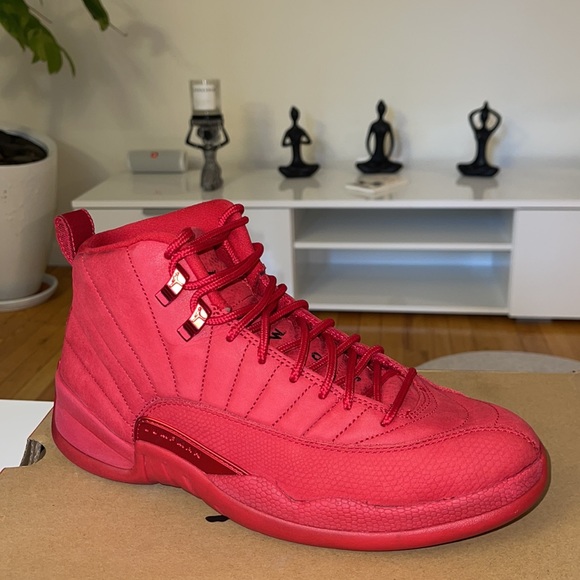 JORDAN 12 RETRO GYM RED (2018) - Picture 3 of 5